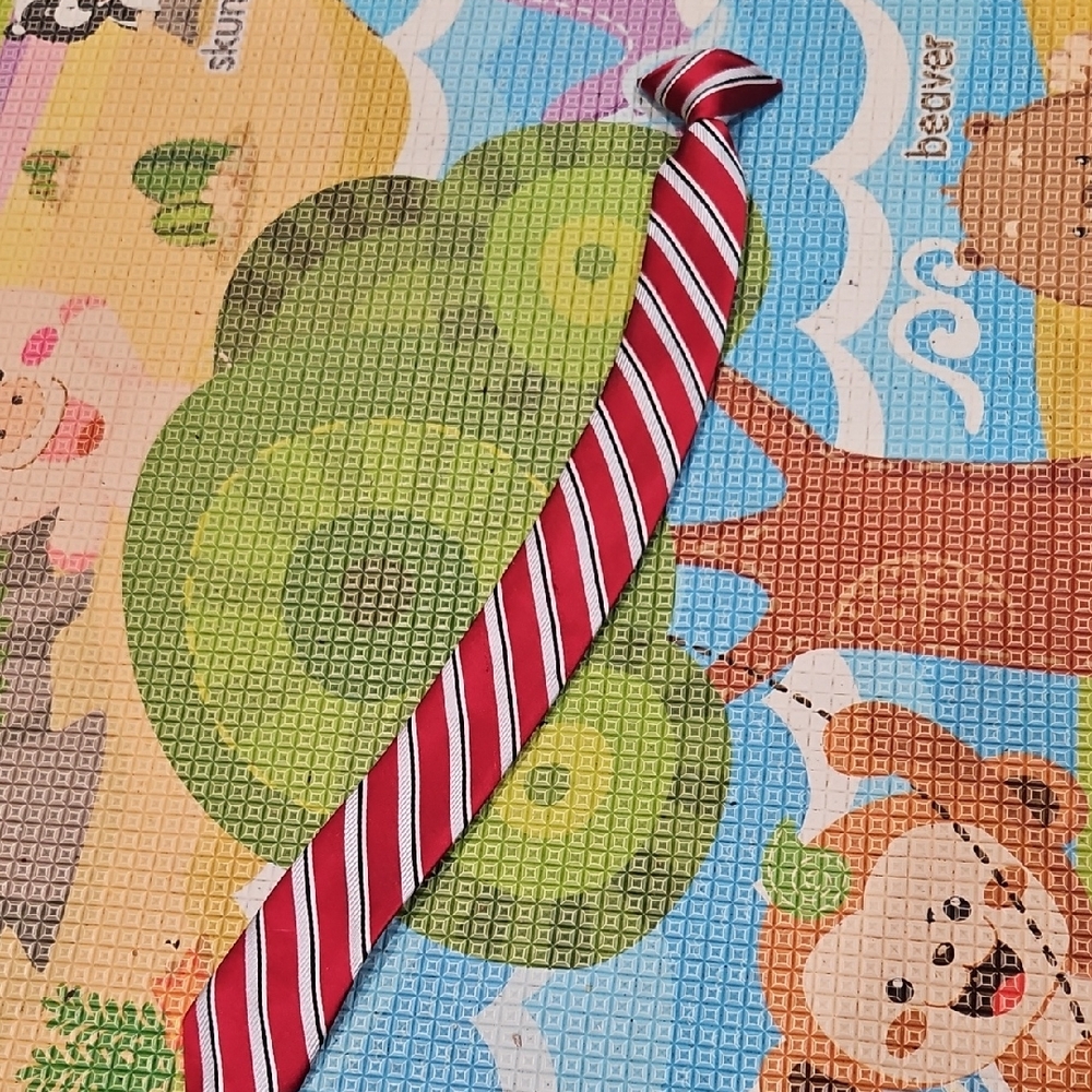 NWOT Boys Clip On Black, Red and White Striped Tie